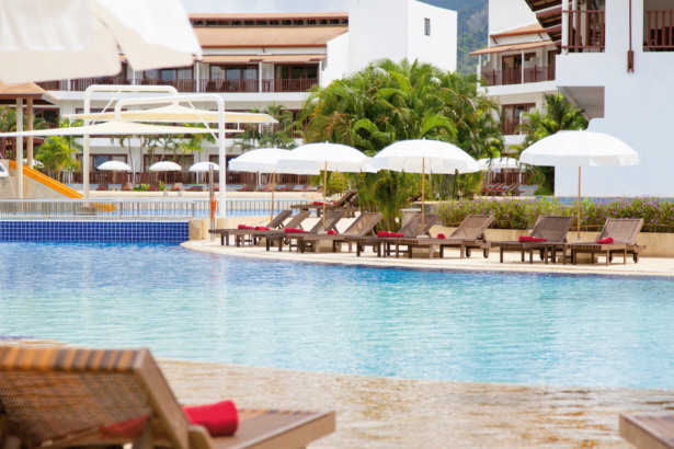 TUI SuneoClub Arinara Bangtao Beach Resort Pool