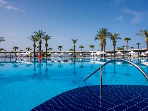 TUI BLUE Palm Garden Outdoor Pool